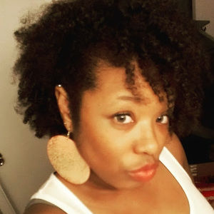 Meet your Posher, Stacy